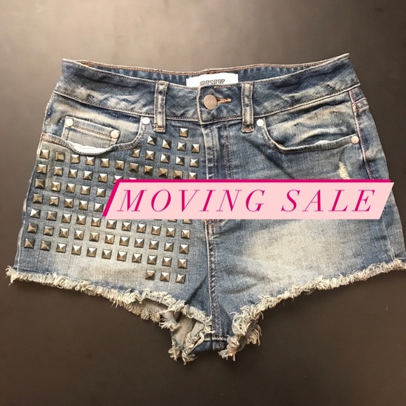 LAST DAY TO BUY!! Victoria’s Secret PINK Jean Shorts - Picture 1 of 8